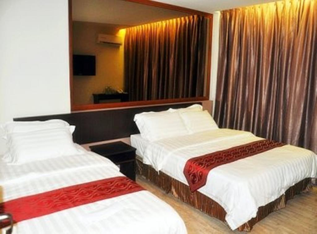 Goldenhill Hotel Kota Kinabalu Oda fotoğraf